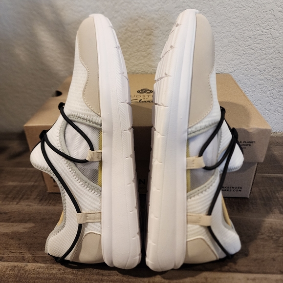 Clarks Cloudsteppers Ezera Skip Slip-On Sneaker - Women's 8.5 - Picture 6 of 11